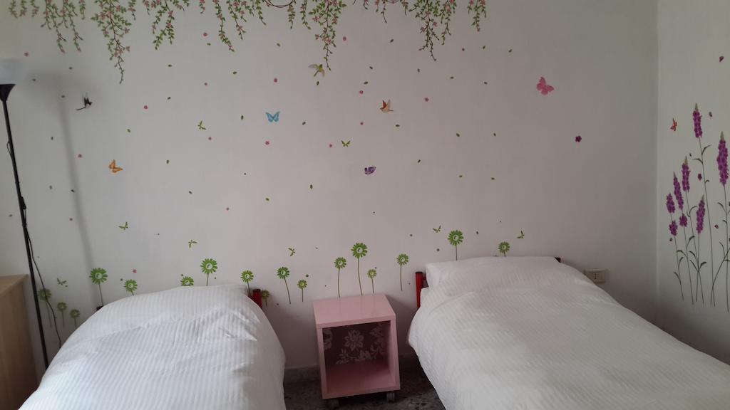 Youthhome B&B Napoli Esterno foto
